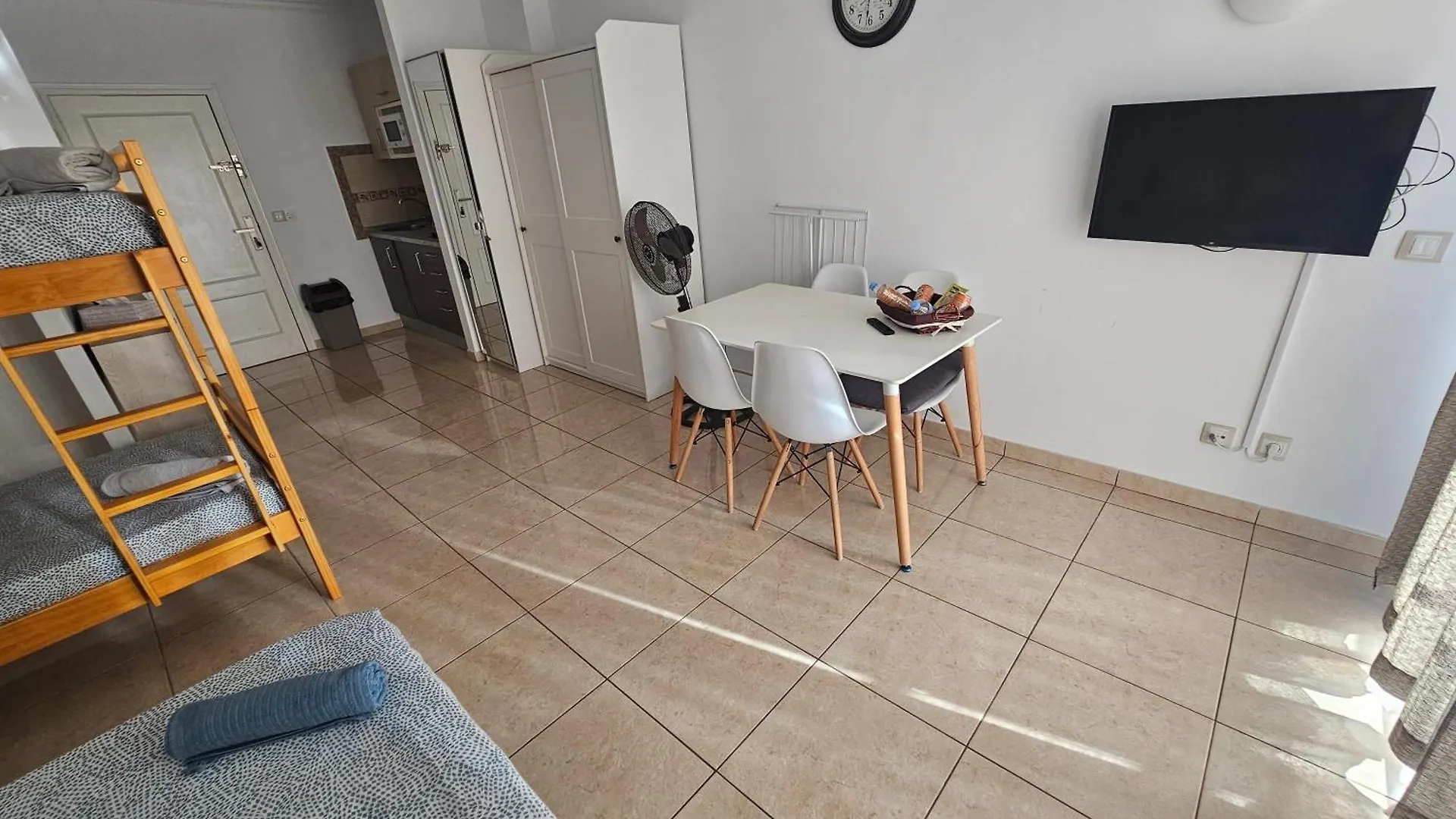 Apartament Everything You Need. All Right Here. Costa Adeje